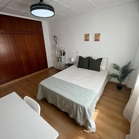 Habitación en casa particular Urban Coliving *